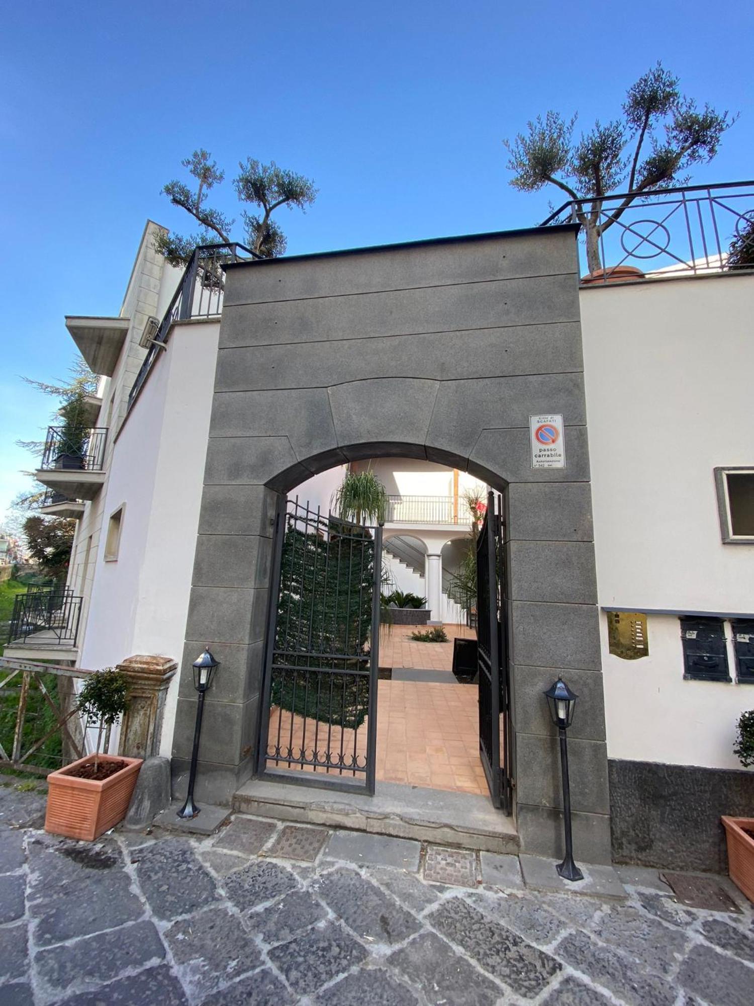 Zara Palace - Ariosto Scafati Exterior foto